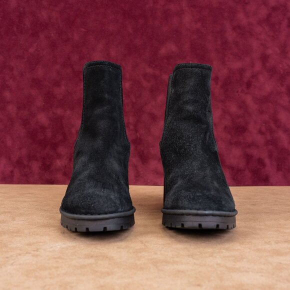 Vince Women Henderson Waterproof Chelsea Black Suede Ankle Boots sz 8US EUR 39 - Picture 3 of 9